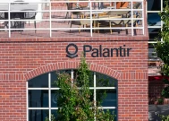 Palantir股票分析:收入增长vs稀释影响